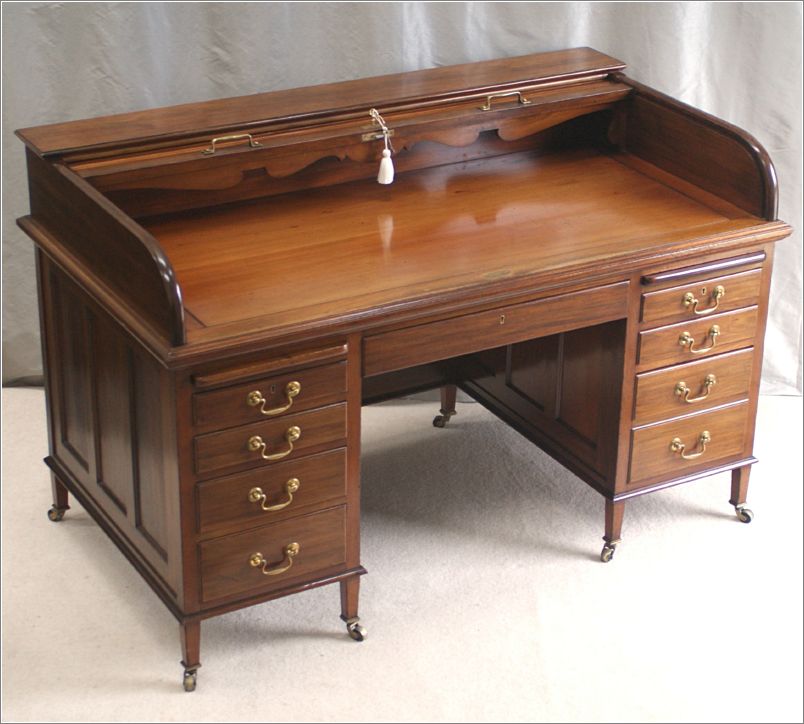 4011 Antique Walnut Roll Top Desk (2)